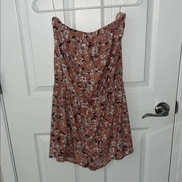 NWOT Ardene Floral Strapless Short Romper - Picture 2 of 5